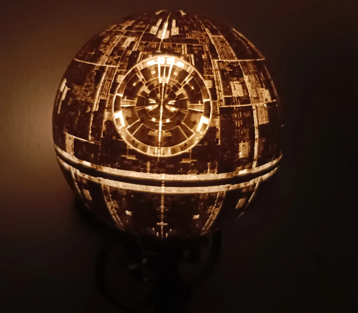 Todesstern-Lampe